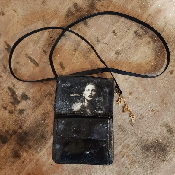 Taylor Swift Reputation Inspired Crossbody Bag - Picture 4 of 12